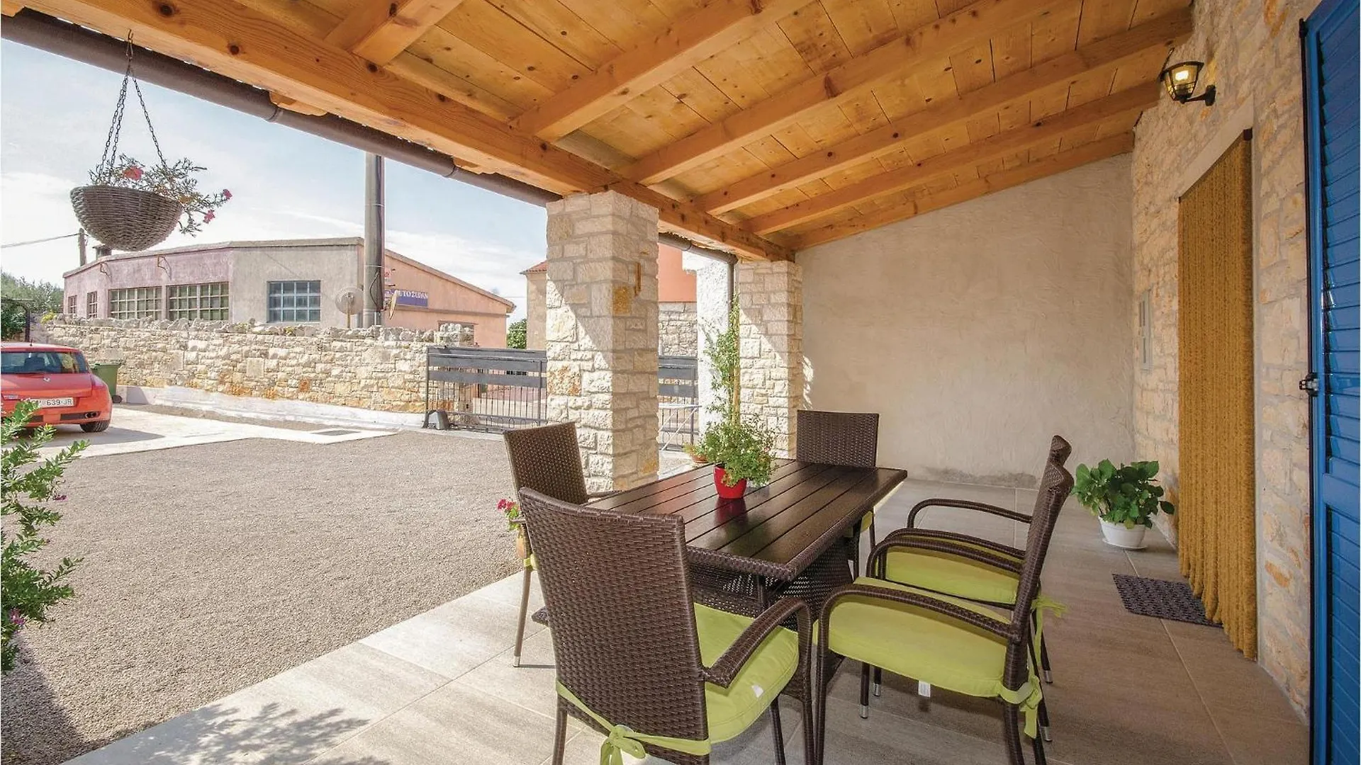 2 Bedroom Amazing Home In Rovinj