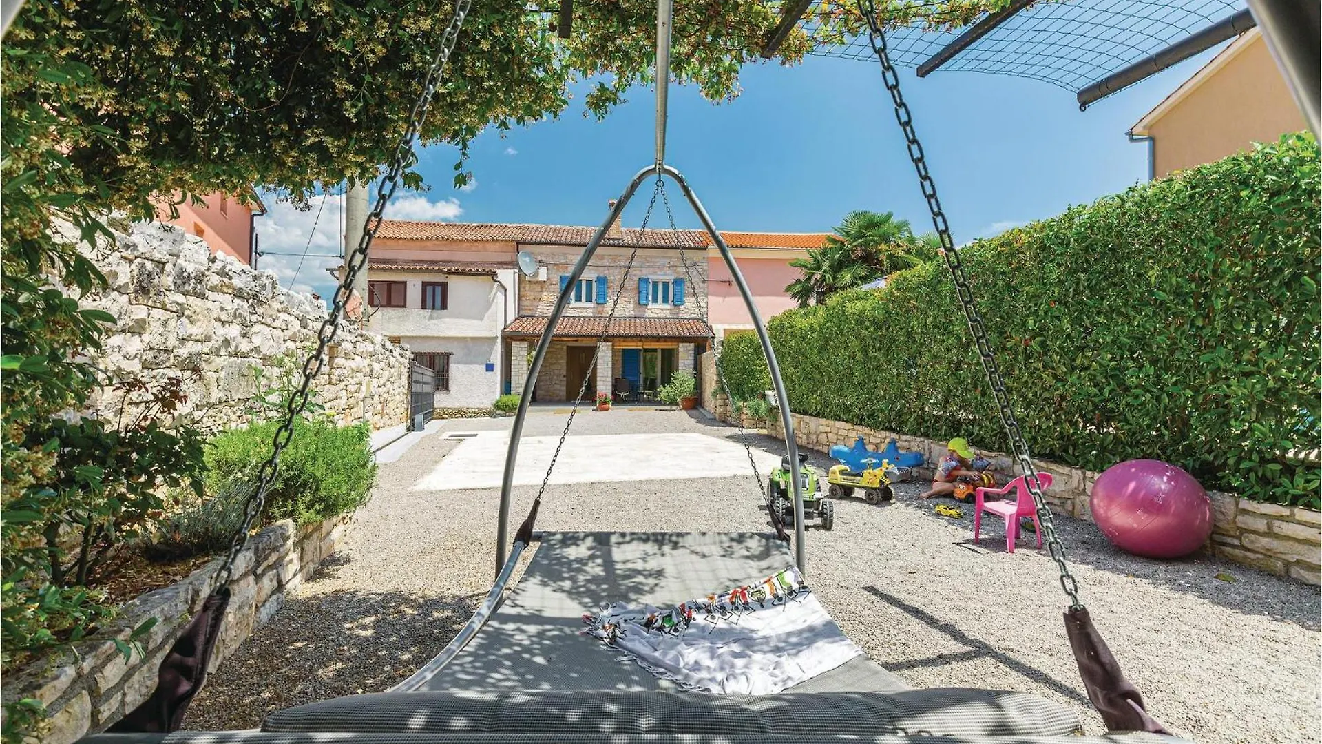 2 Bedroom Amazing Home In Rovinj Holiday home