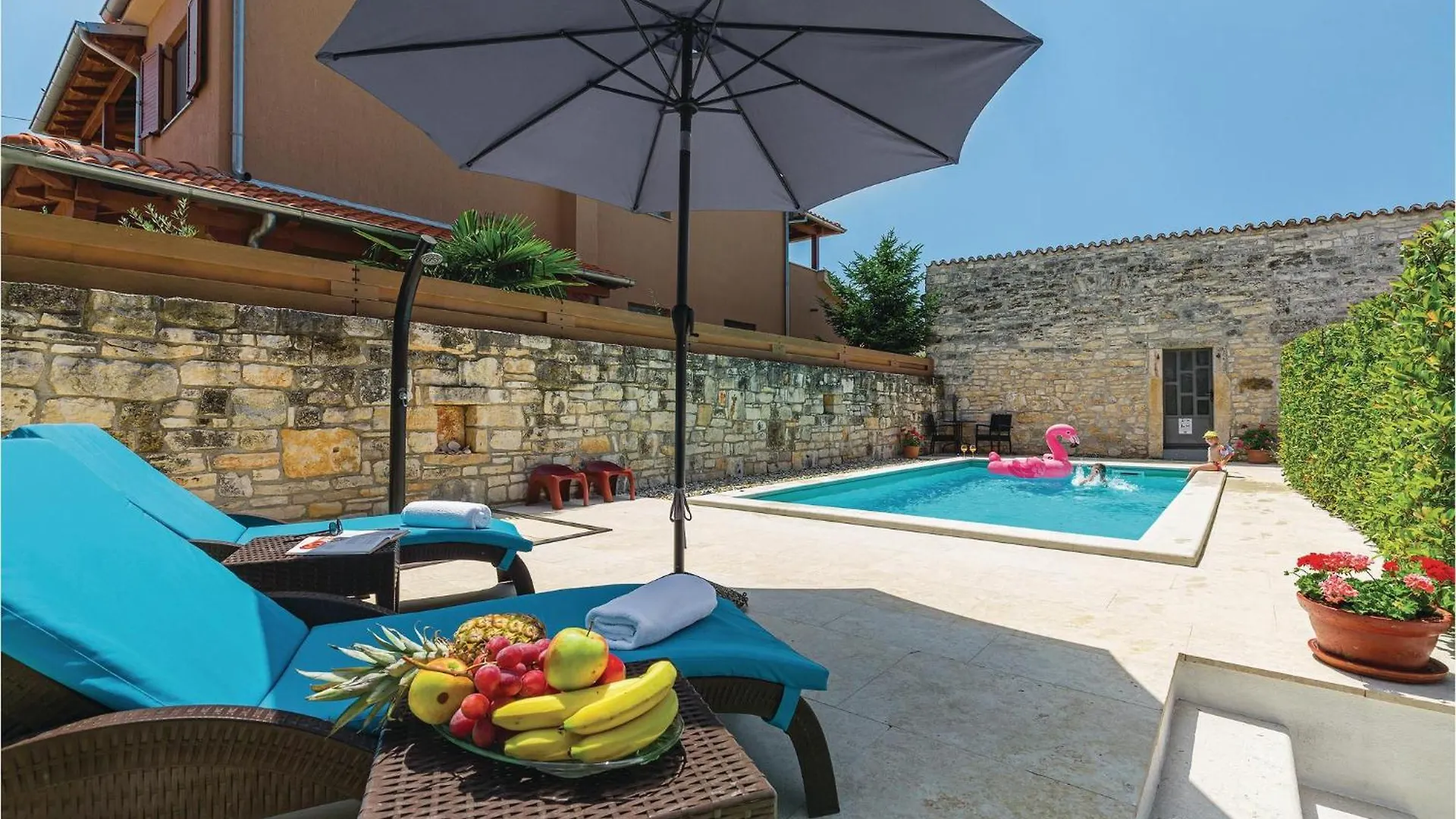 2 Bedroom Amazing Home In Rovinj